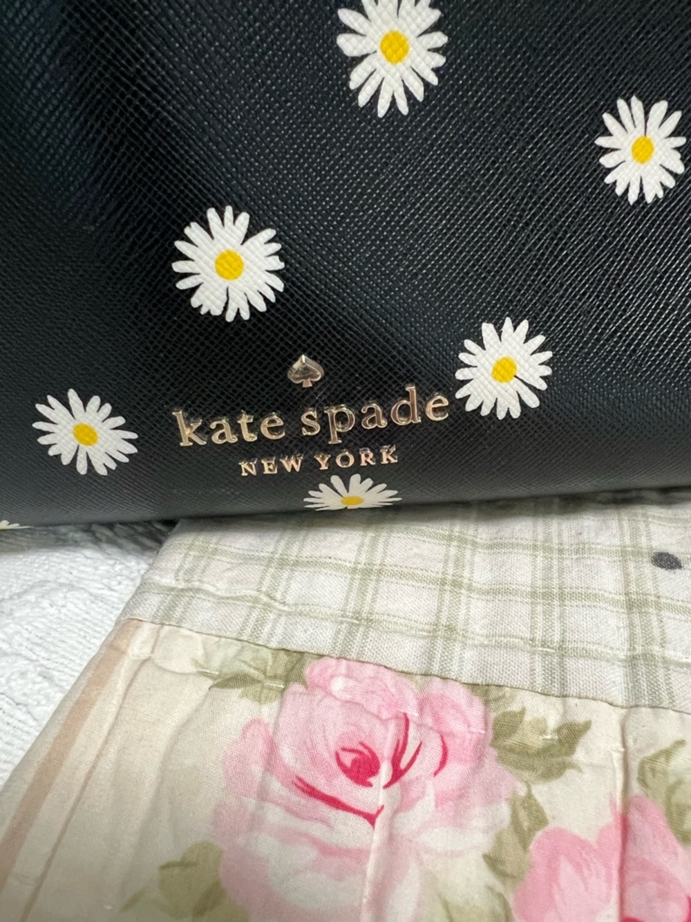 kate spade Black Daisy Print Tote - Picture 2 of 6